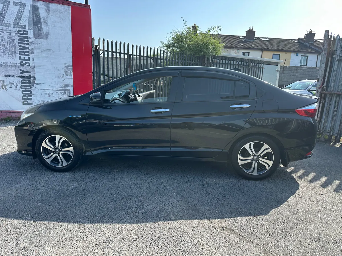 Honda Grace 1.5 Hybrid AUTO NCT TAX 1 OWNER - Image 2