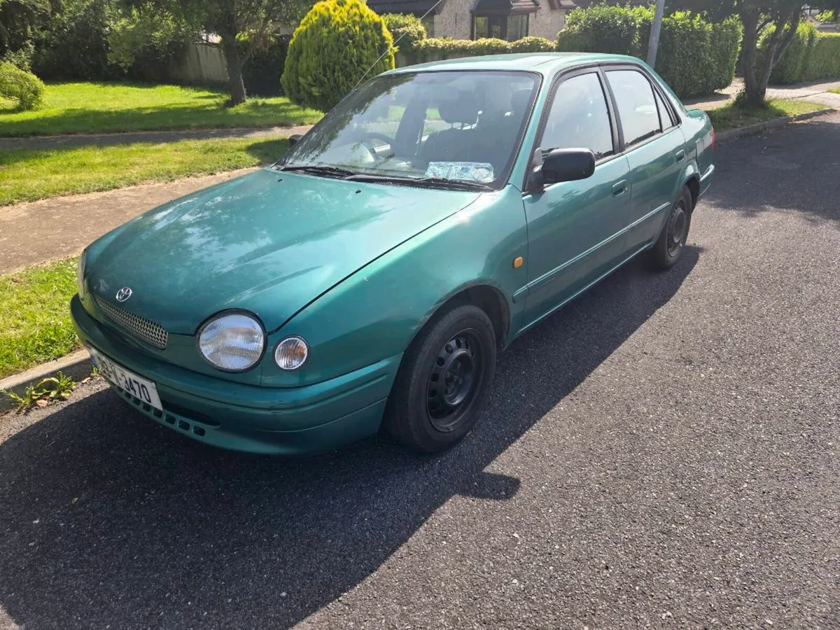 1999 toyota corrola - Image 1