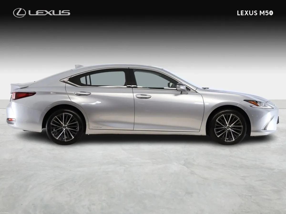 Lexus ES Dynamic - Image 3