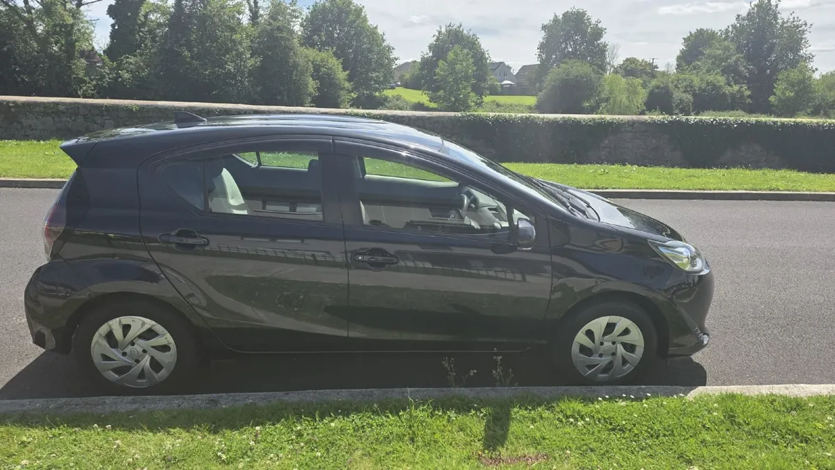 Toyota Aqua 2020 - Image 3