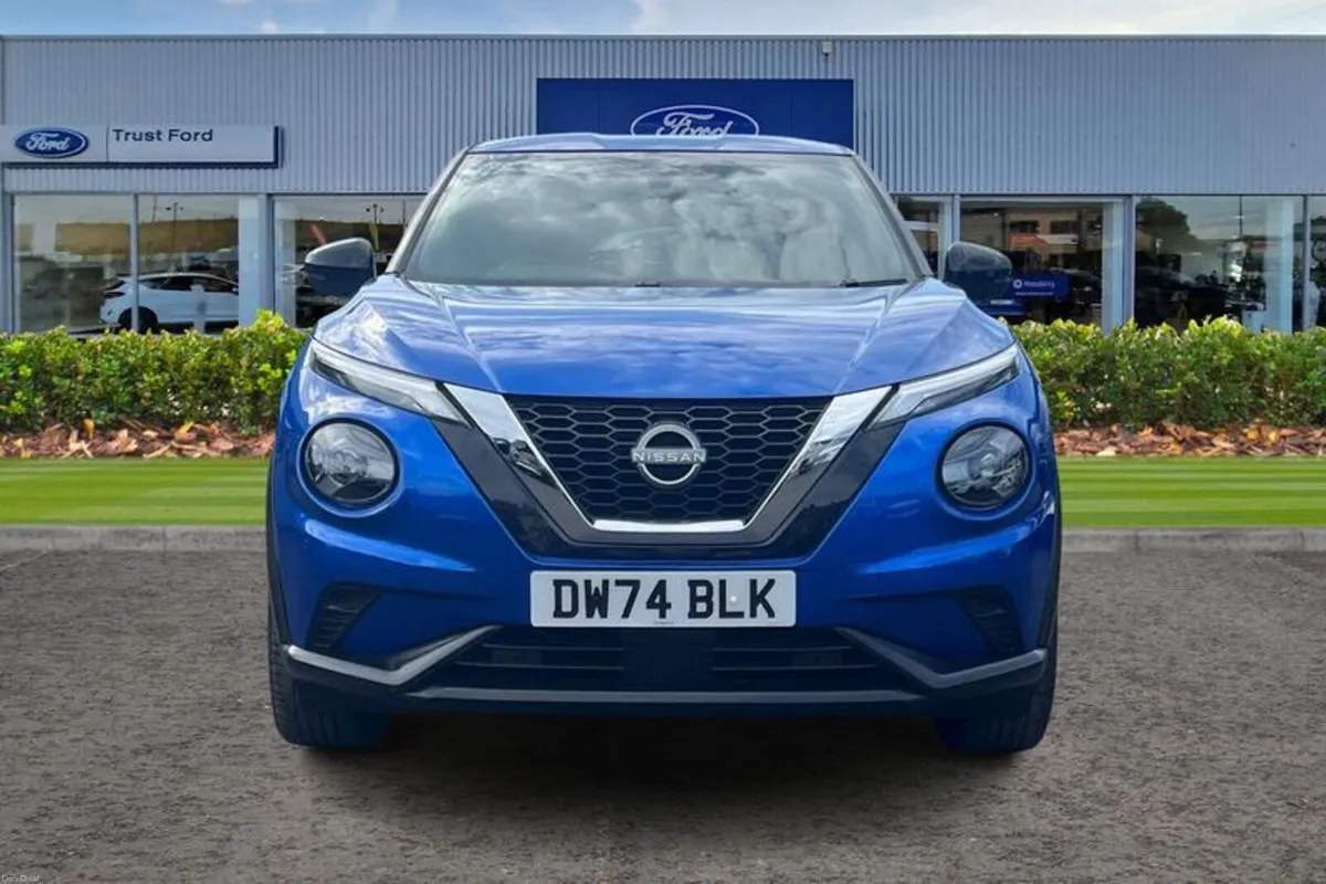 Nissan Juke 1.0 DiG-T N-Connecta 5dr DCT - Image 6