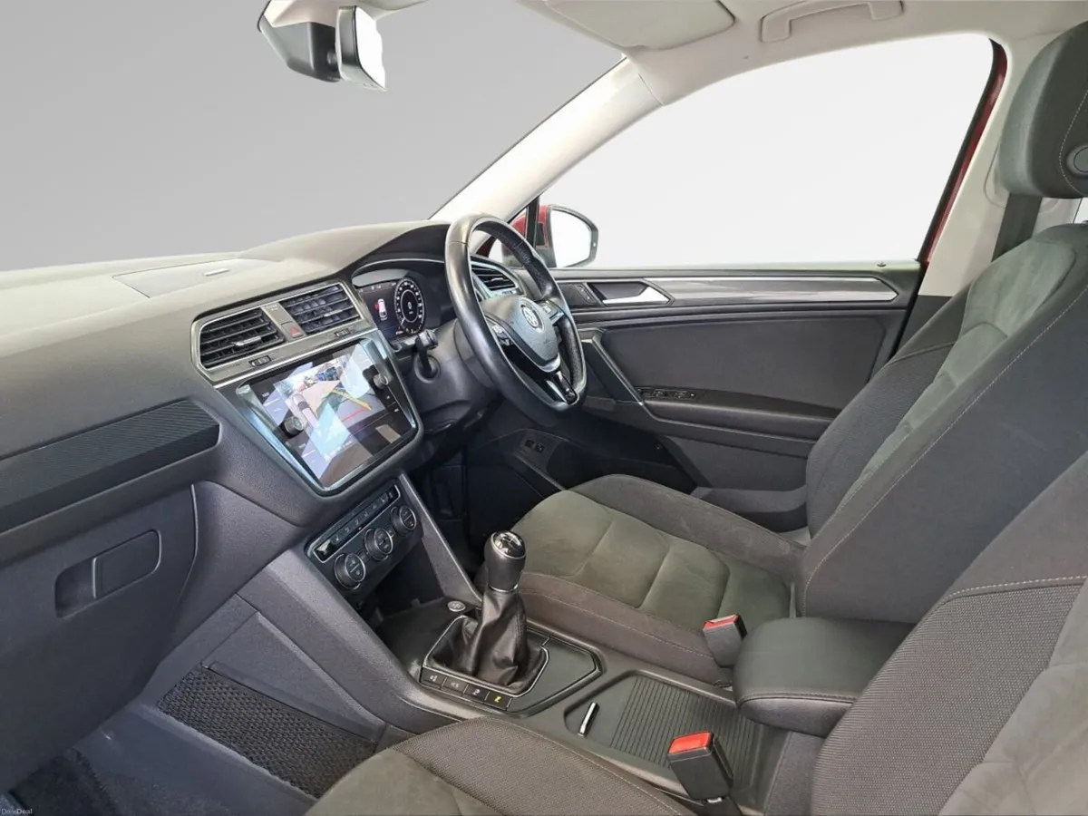 Volkswagen Tiguan 2.0 TDI 150HP Highline 7 Seater - Image 4