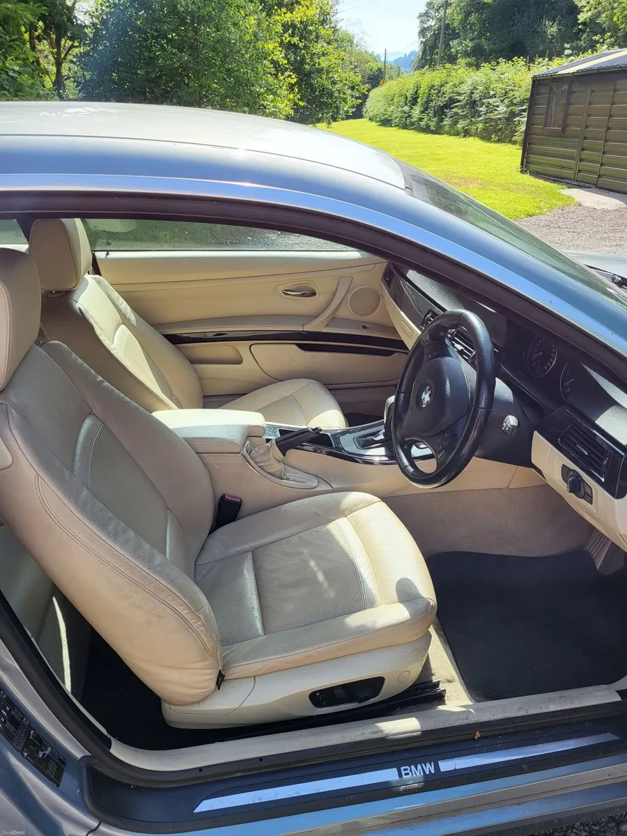 BMW 325i Coupe E92 - 2007 - Image 2
