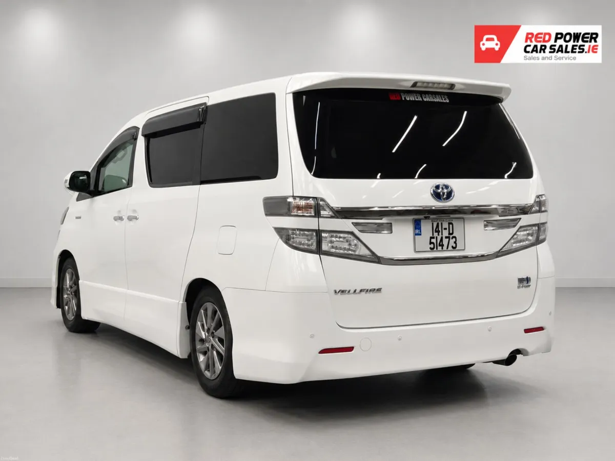 2014 Toyota VELLFIRE 2.4 PETROL HYBRID MPV - Image 4