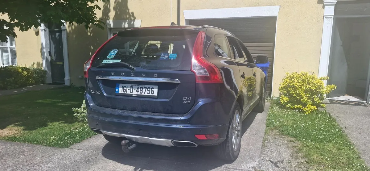 Volvo XC60 2016 - Image 2