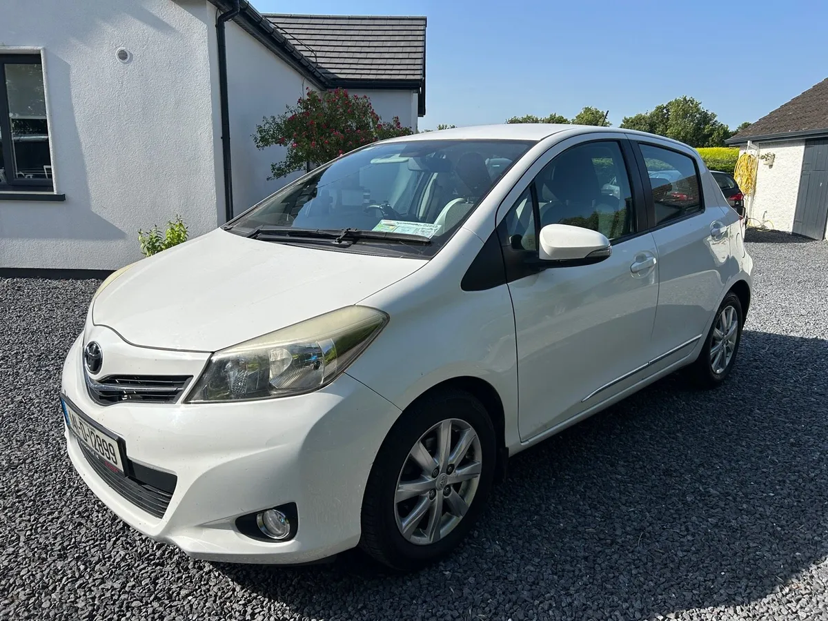 Yaris 1.0 Sol 5dr - Image 2