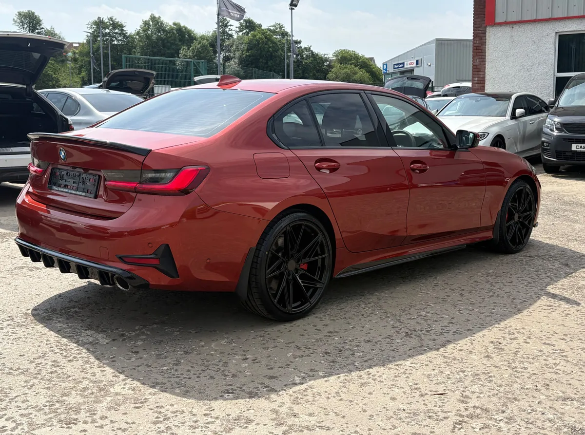 BMW 3-Series 2020 - Image 4
