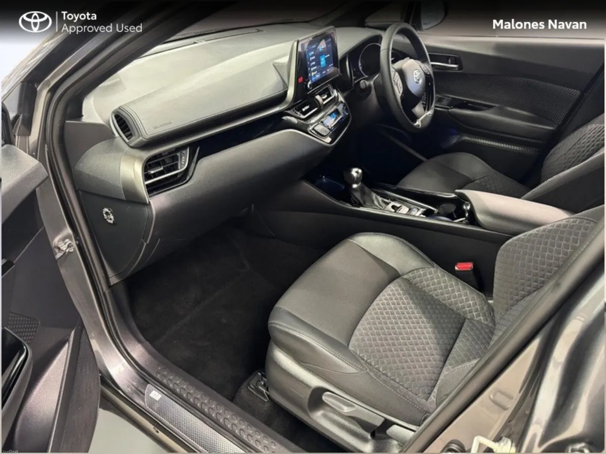 Toyota C-HR HYBRID SPORT 4DR AUTO - Image 6