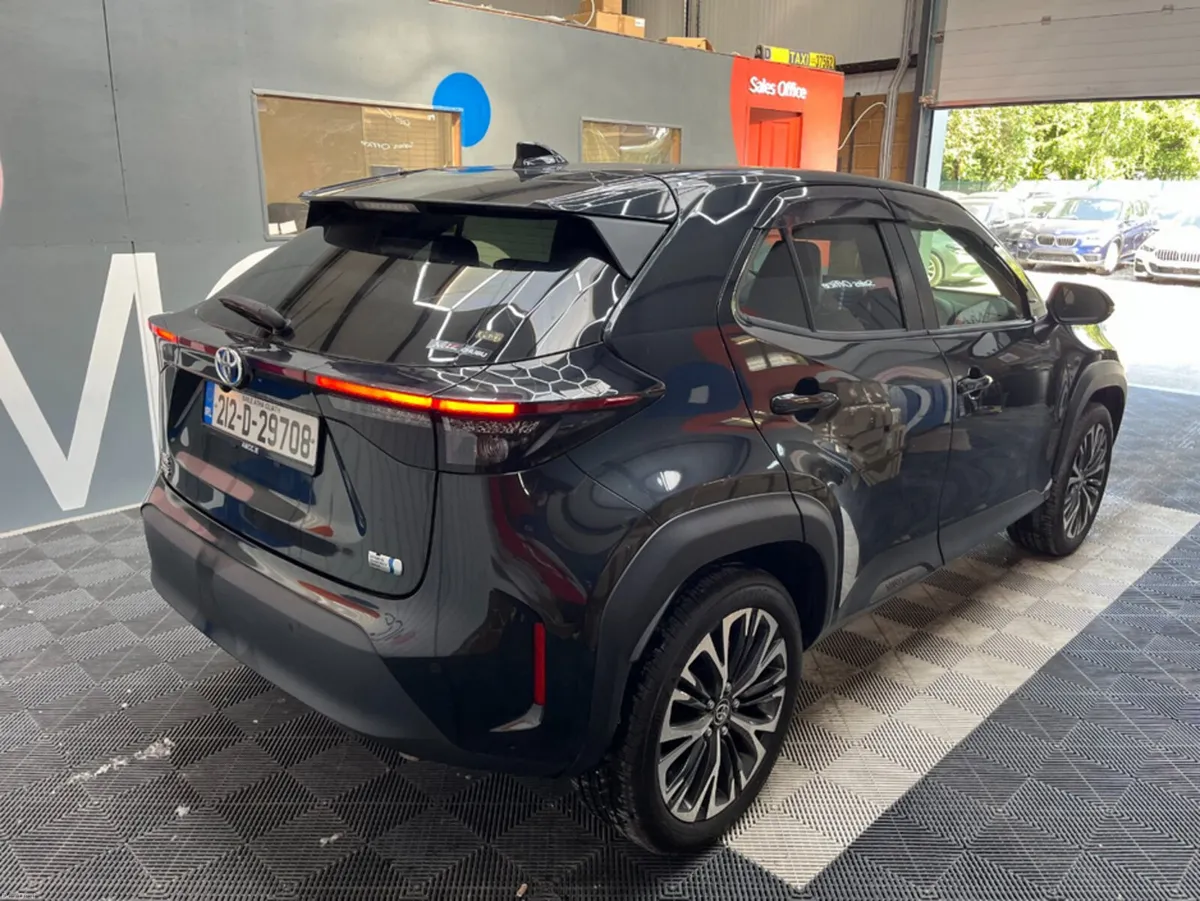 Toyota Yaris Cross 2021 TOYOTA YARIS CROSS HYBRID - Image 2