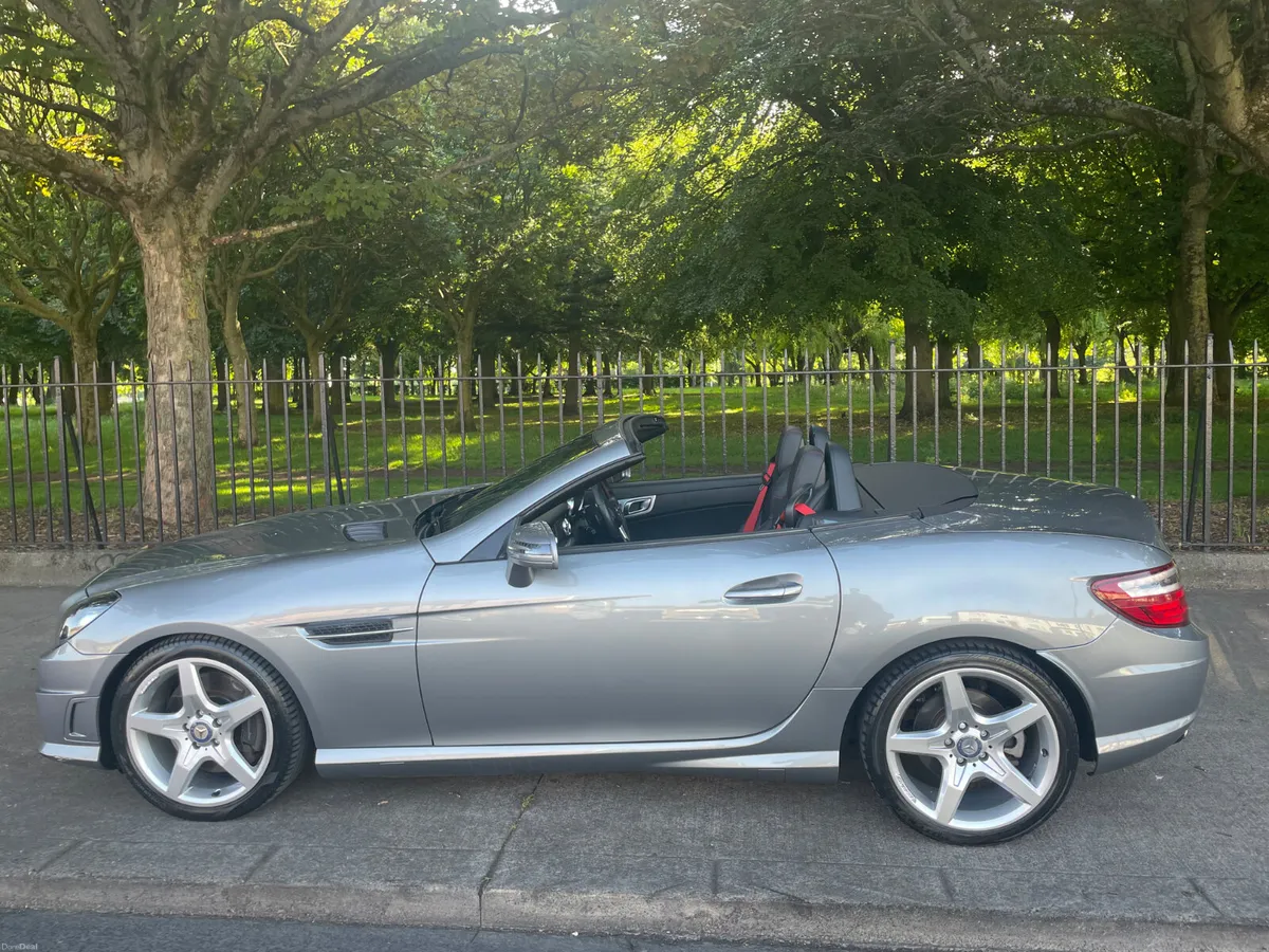 2014 MERCEDES SLK AMG only 101000kms - Image 4