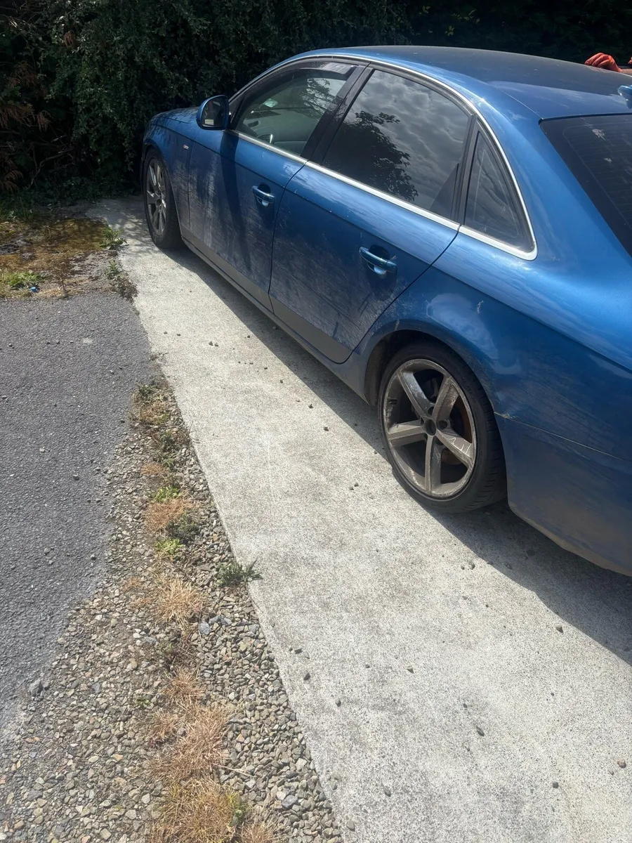 Audi a 4 - Image 2