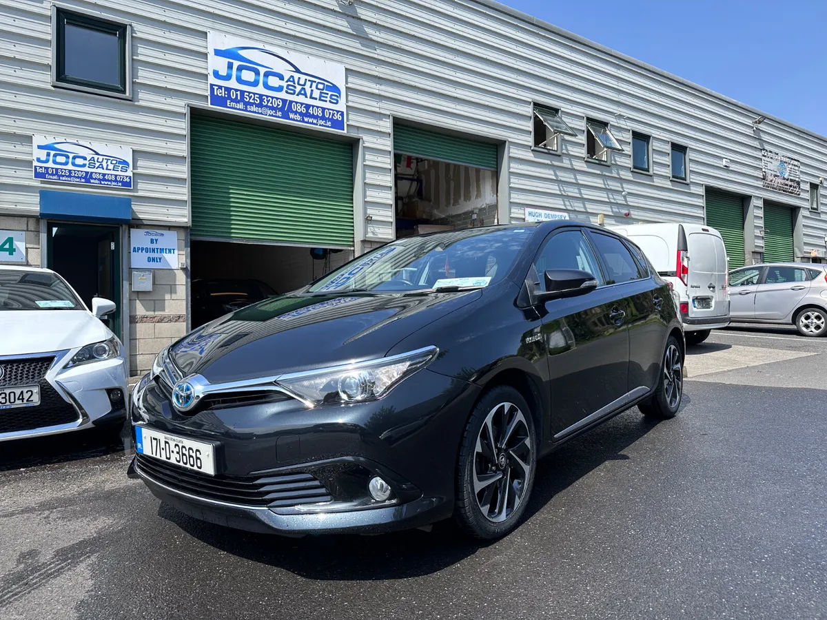 Toyota Auris Hybrid Sol, 2017 - Image 2