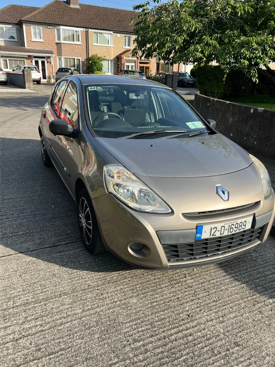 Renault Clio low kms - Image 1