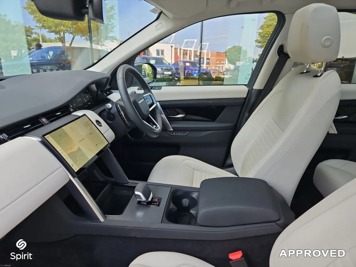 Land Rover Discovery Sport 1.5 I3 PHEV 309 PS AWD - Image 3
