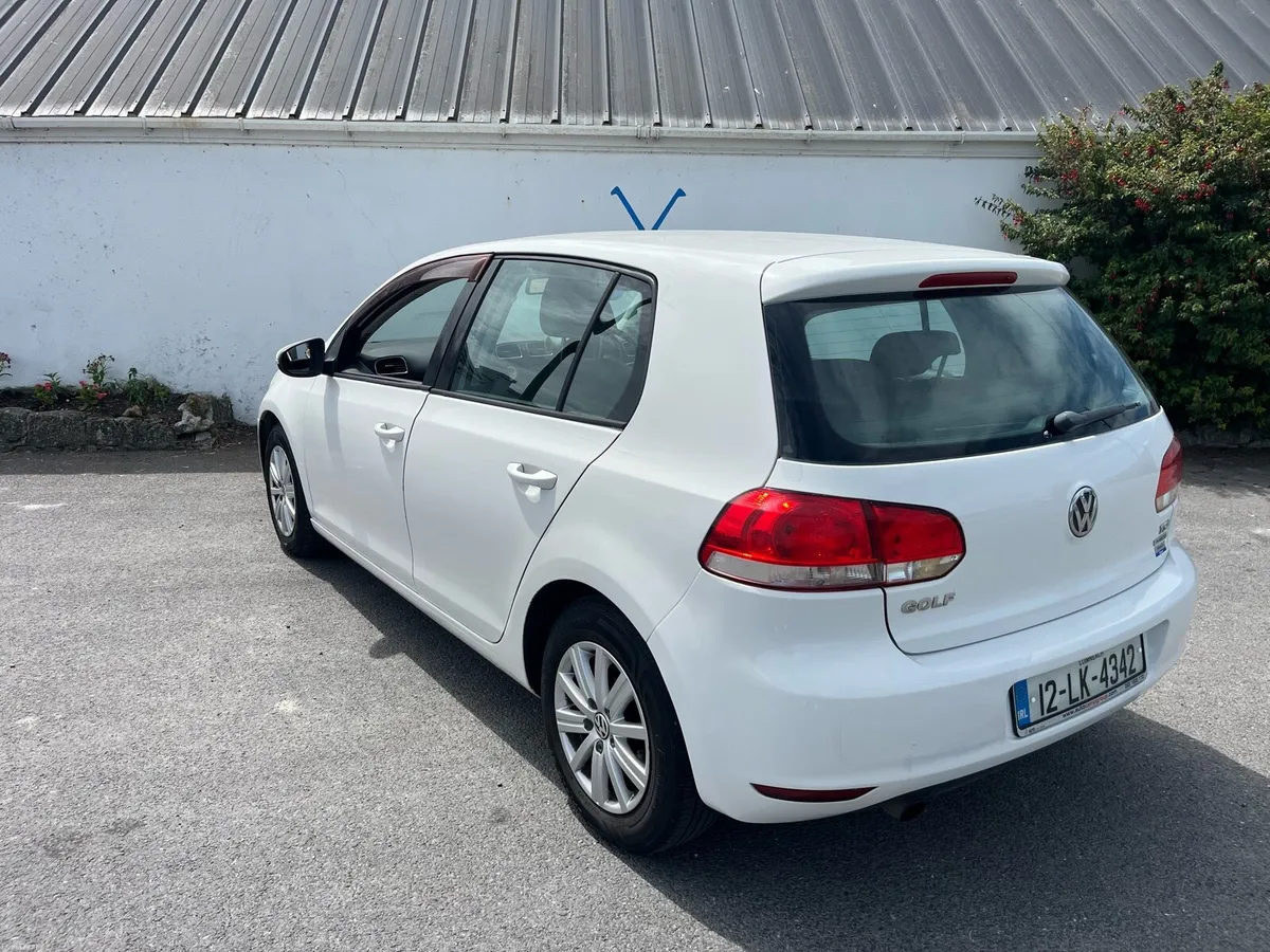 Volkswagen Golf Automatic - Image 4