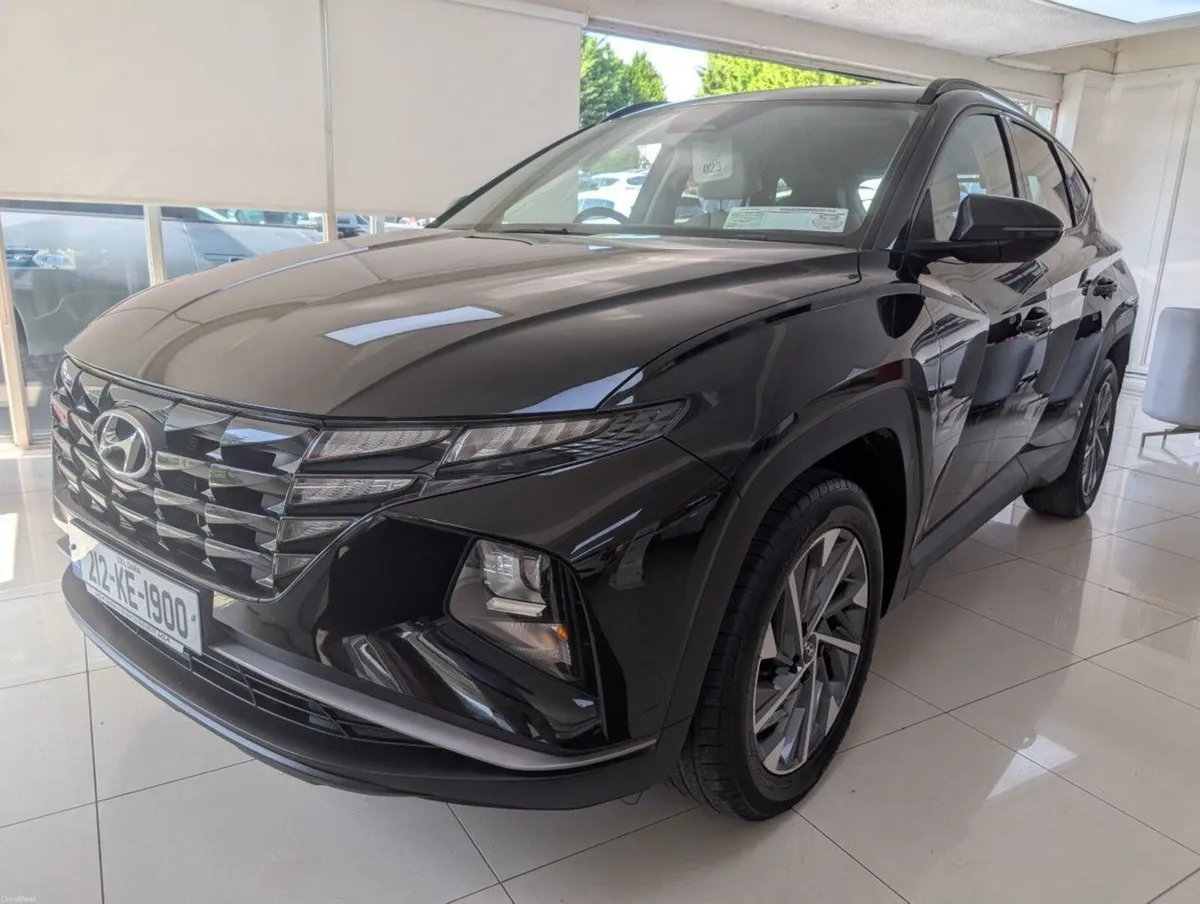 Hyundai Tucson Executive Two Tone Roof - Image 1