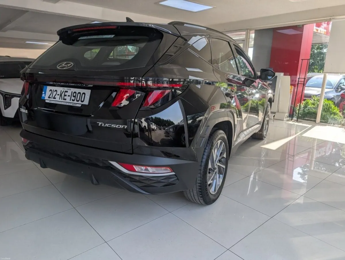 Hyundai Tucson Executive Two Tone Roof - Image 5