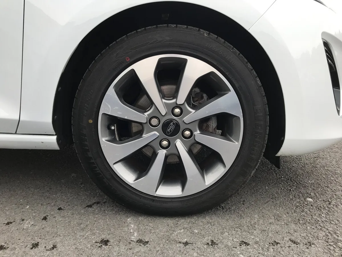 Ford Fiesta 2021 - Image 5