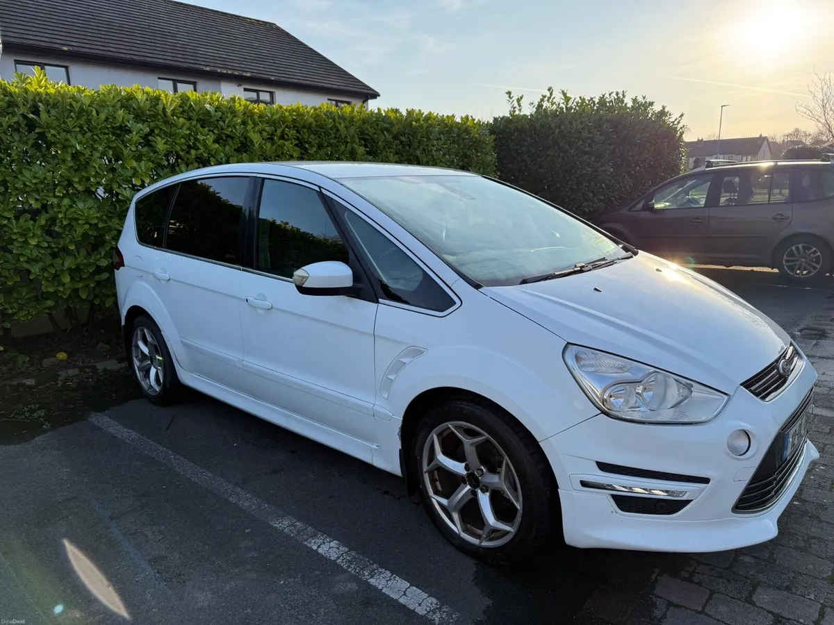 2012 Ford SMax - Image 1