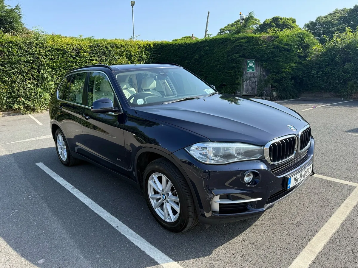 BMW X5 25d SE (7 seater) - Image 1