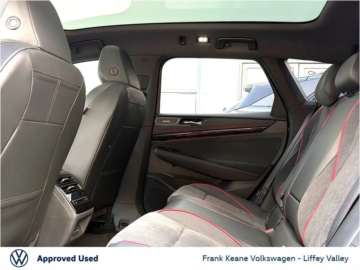 Volkswagen ID.7 TOURER GTX PLUS *SCALE SILVER WITH - Image 6