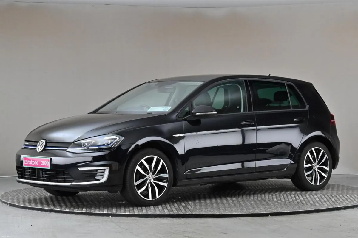 Volkswagen e-Golf E-GOLF DSG  MK7.5 35.8KWH 136BHP - Image 4