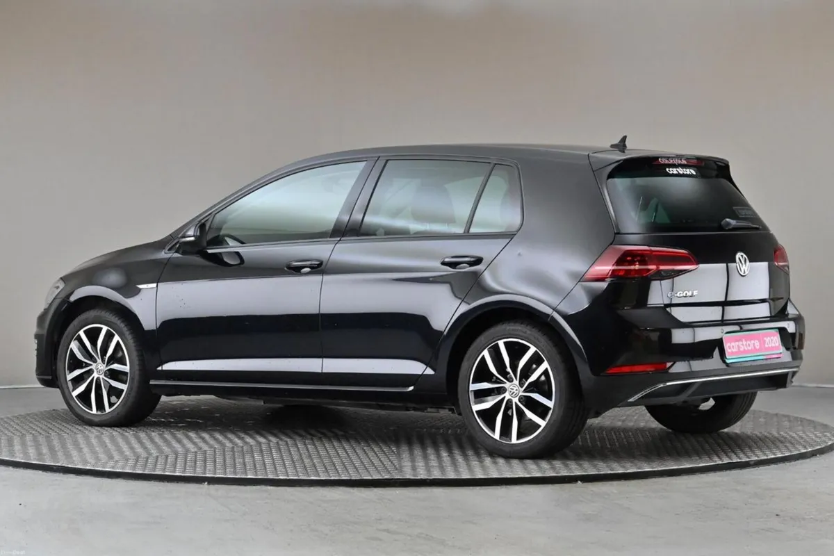 Volkswagen e-Golf E-GOLF DSG  MK7.5 35.8KWH 136BHP - Image 6