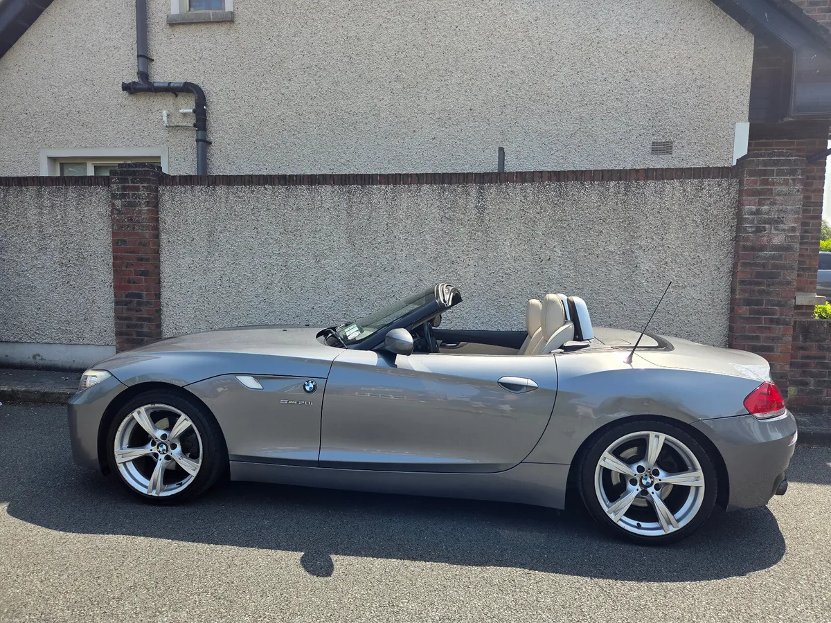 BMW Z4 2.0 Sport Convertible - Image 4