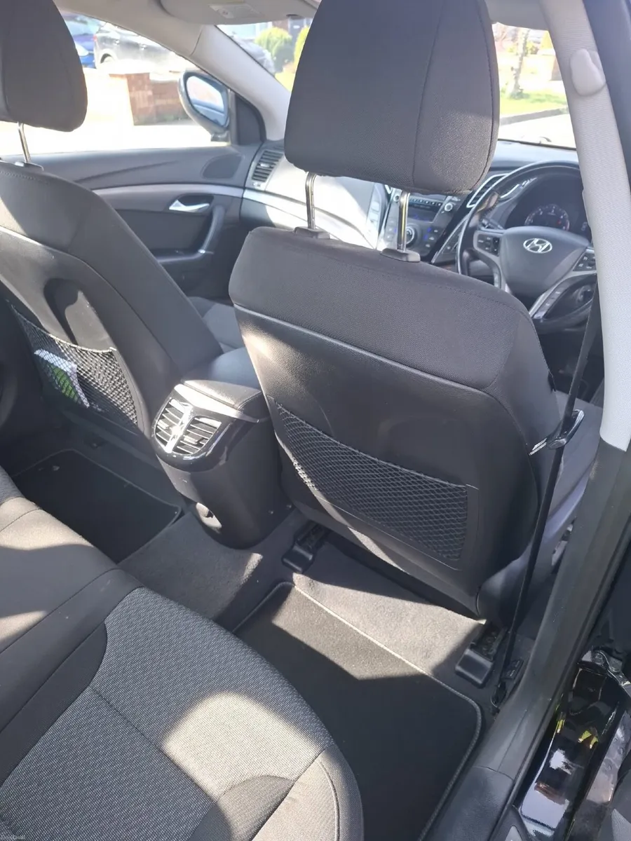 Hyundai i40 2013 - Image 2