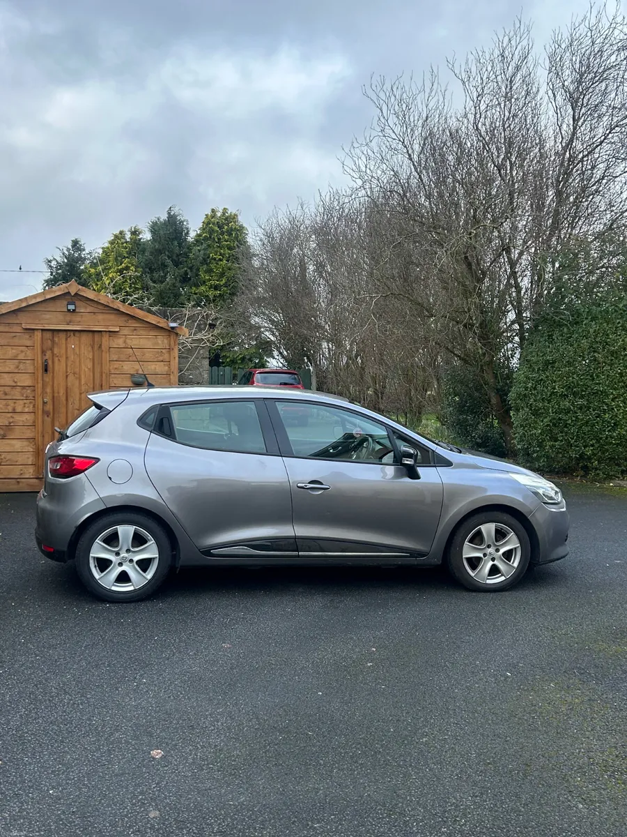 Renault Clio 2016 - Image 5