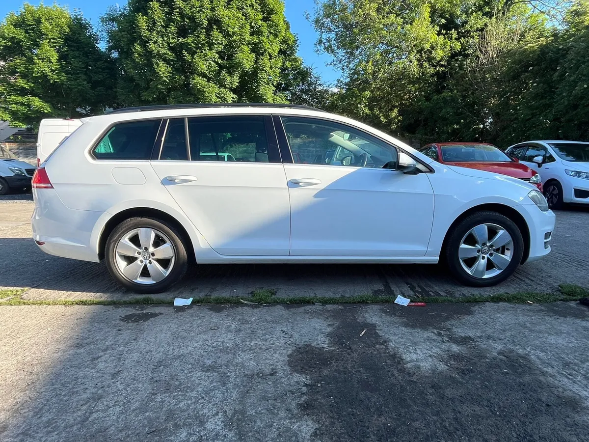 VW Golf 2014 - 1.2TSI ESTATE - Image 3