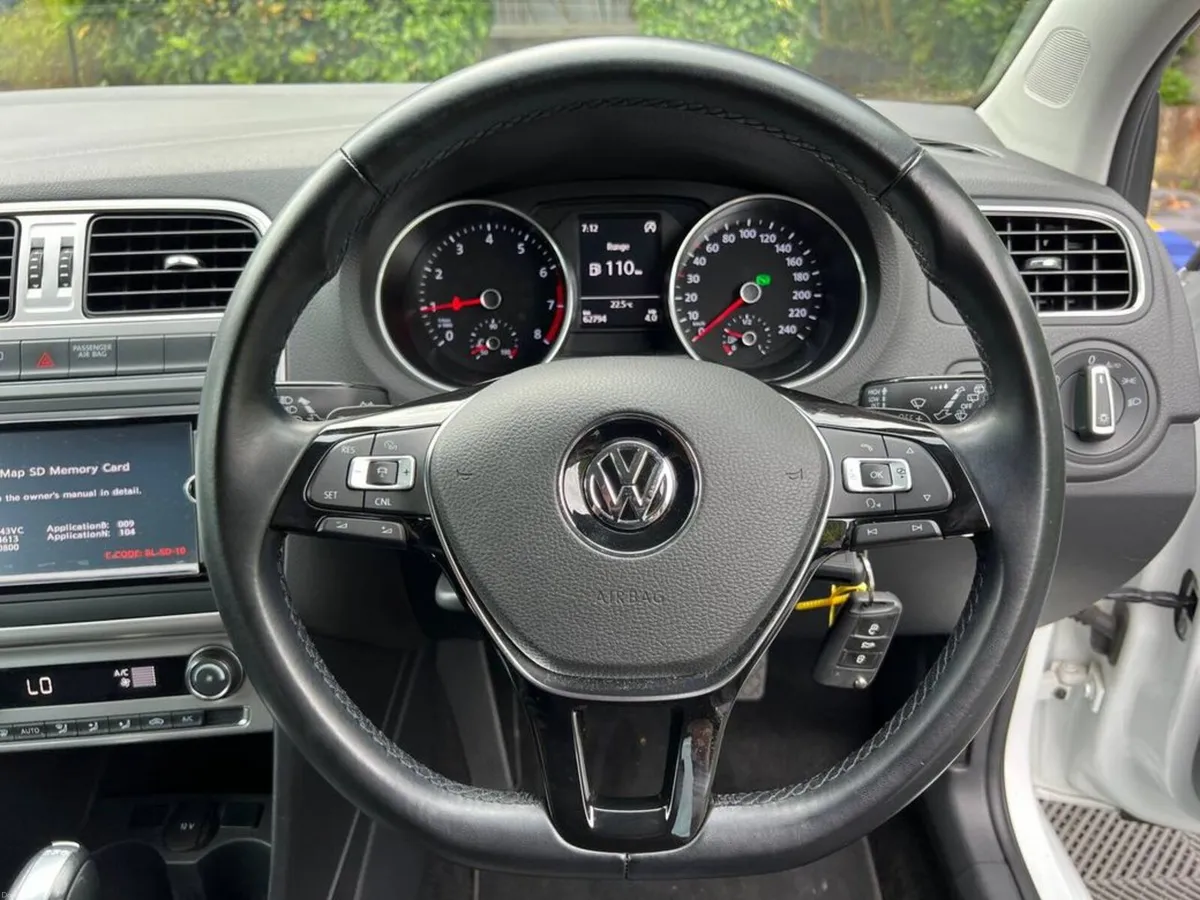 Volkswagen Polo BLUEMOTION 1.0 TSI AUTO // HEATED - Image 4