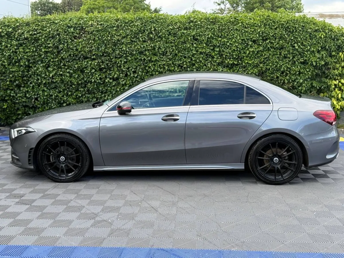 Mercedes-Benz A-Class A180 AMG-LINE PREMIUM PLUS 1 - Image 3