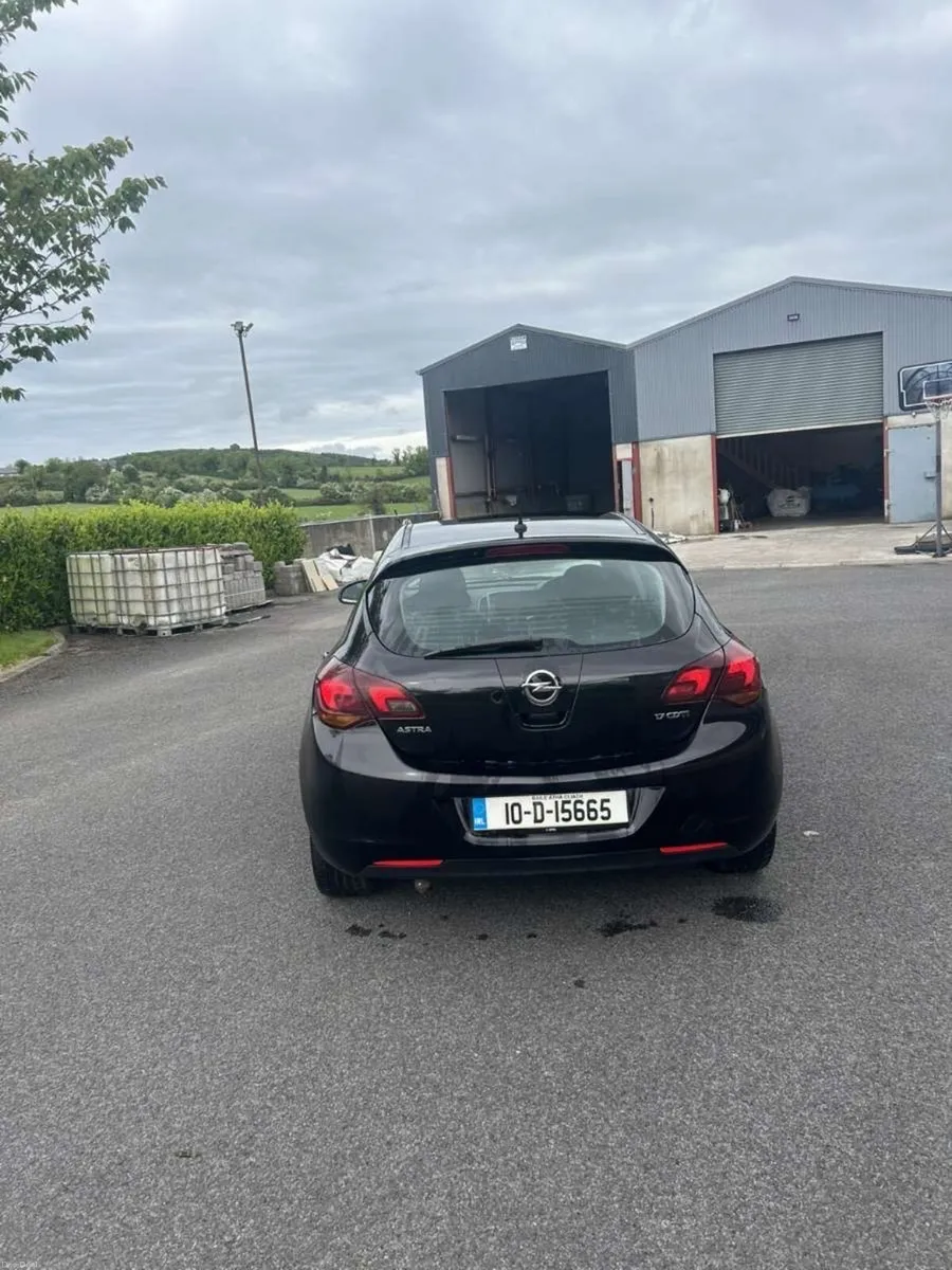 Opel Astra - Image 4
