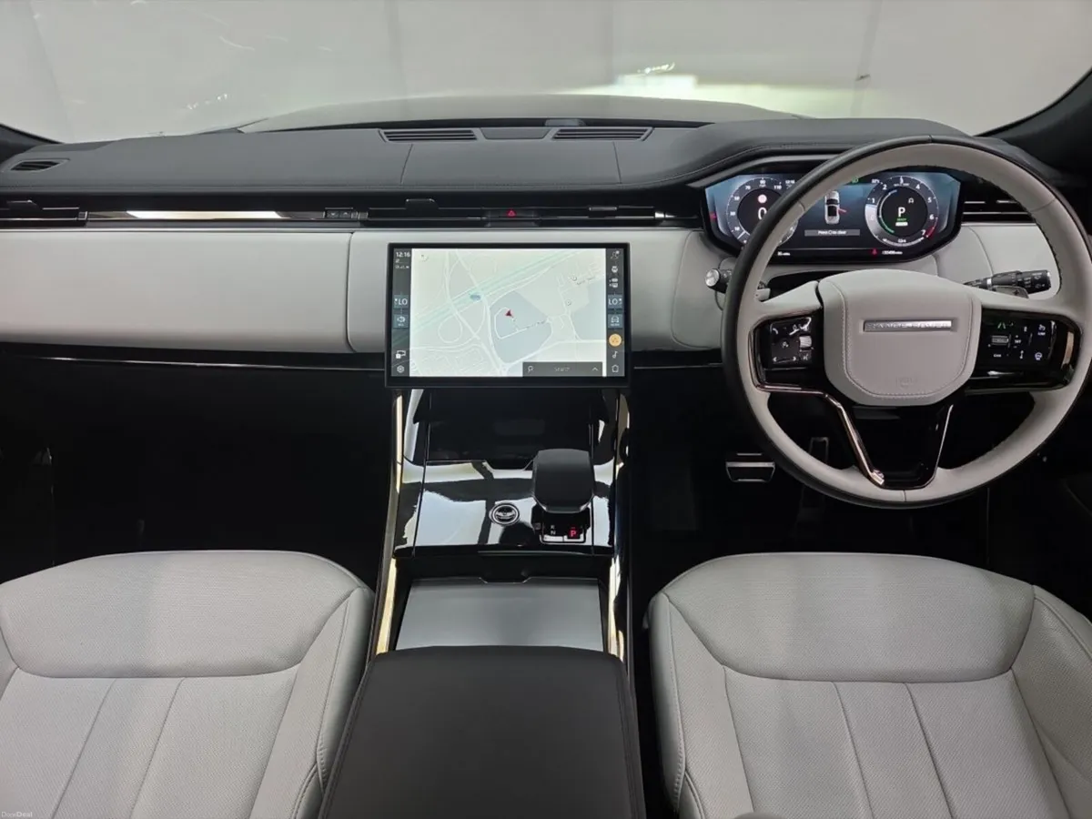 Land Rover Range Rover Sport Dynamic SE PHEV - Image 4