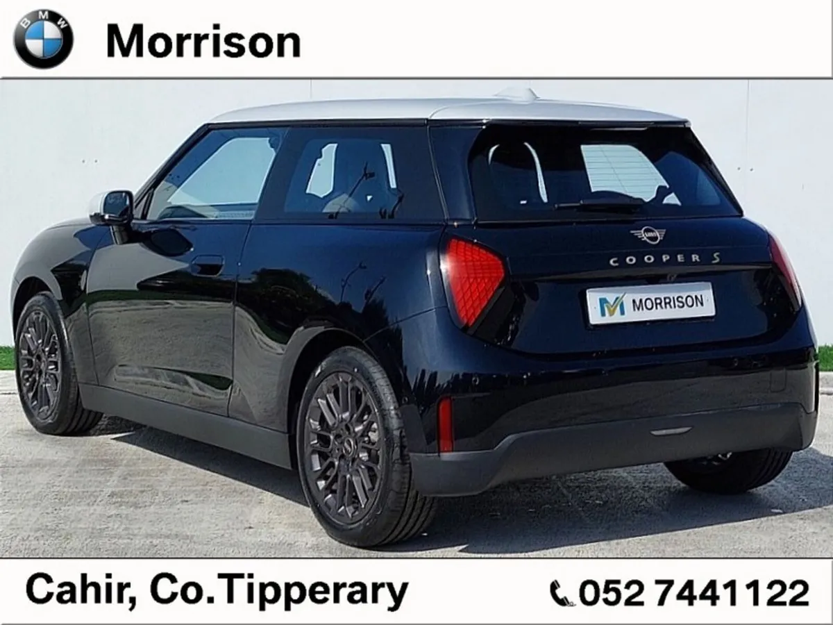 Mini Cooper Cooper SE Classic - Image 4