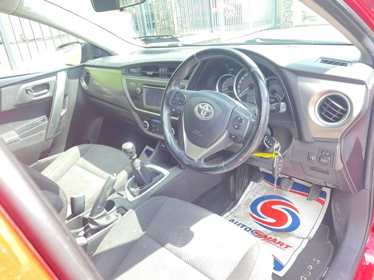Toyota Auris Estate | NCT 06/27 | Huge History - Image 6