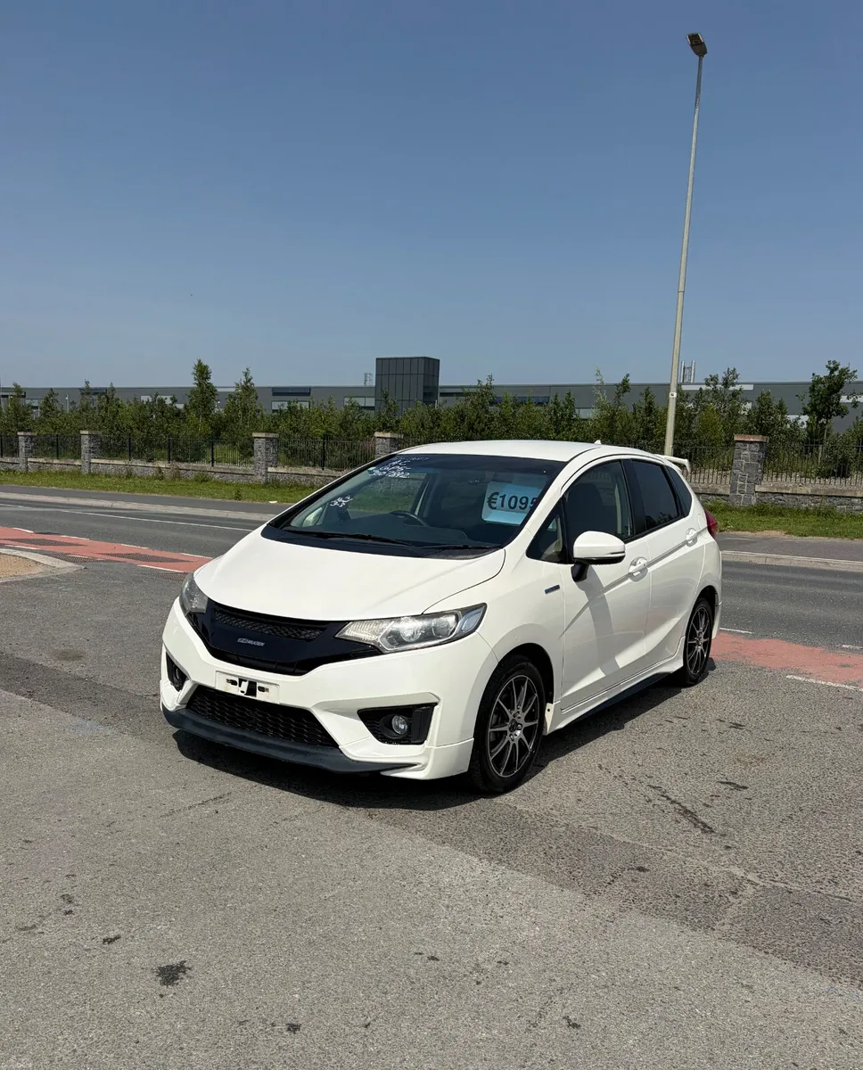 2015 Honda Fit 1.5 Hybrid Auto - Image 1