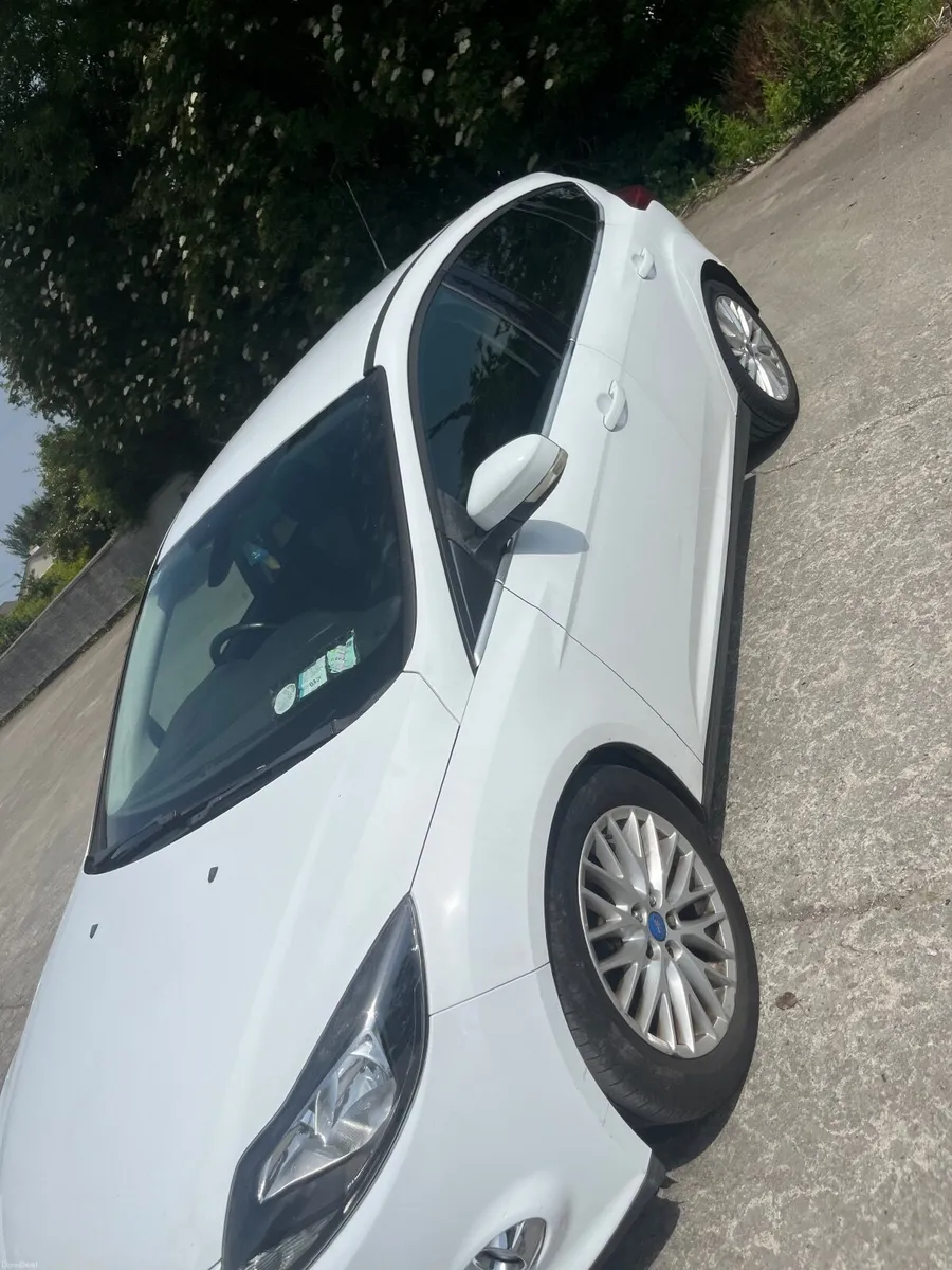 Ford Focus 2013 - Image 1