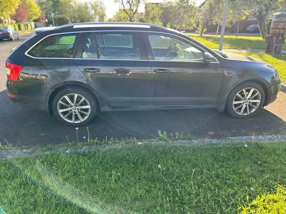 2016 Skoda Octavia - Image 2