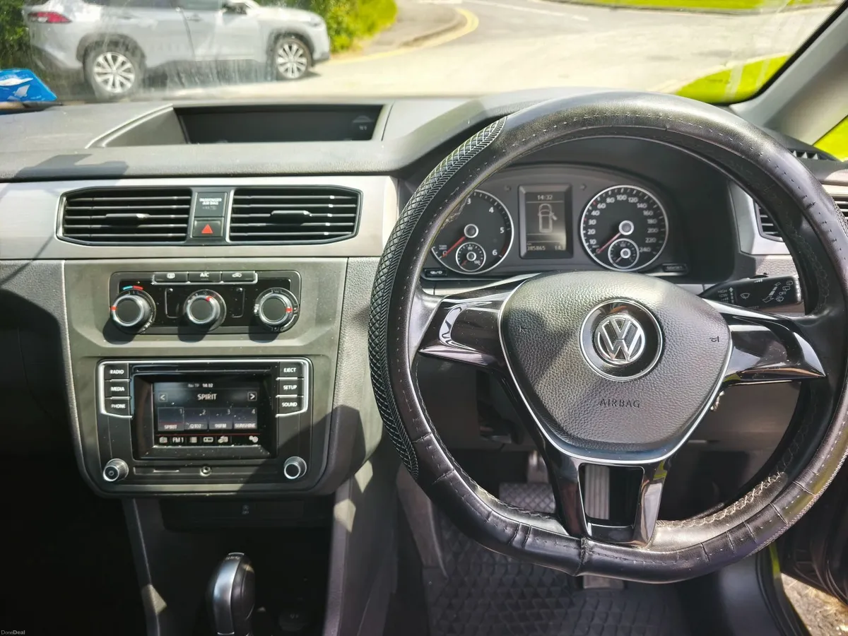 Volkswagen Caddy 2018 Wheelchair - Image 3
