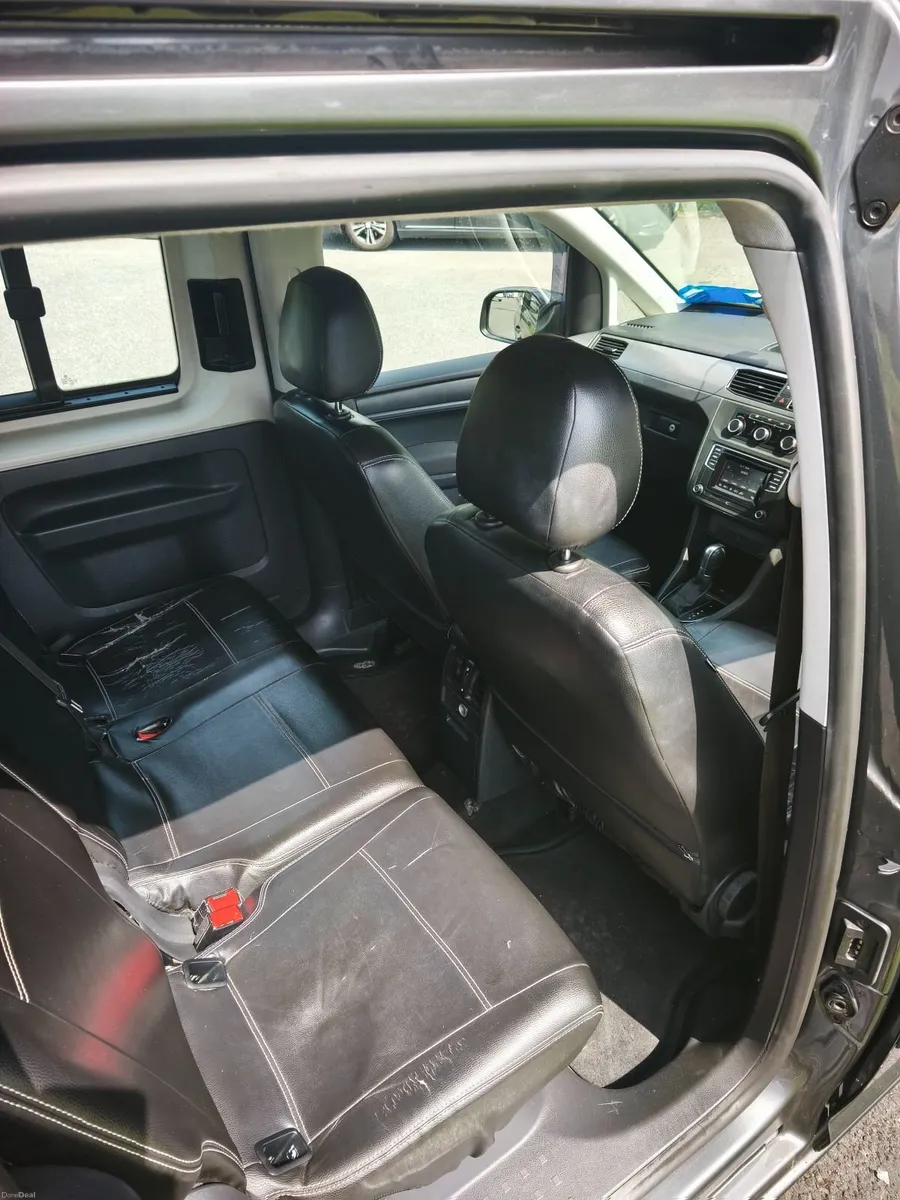 Volkswagen Caddy 2018 Wheelchair - Image 4
