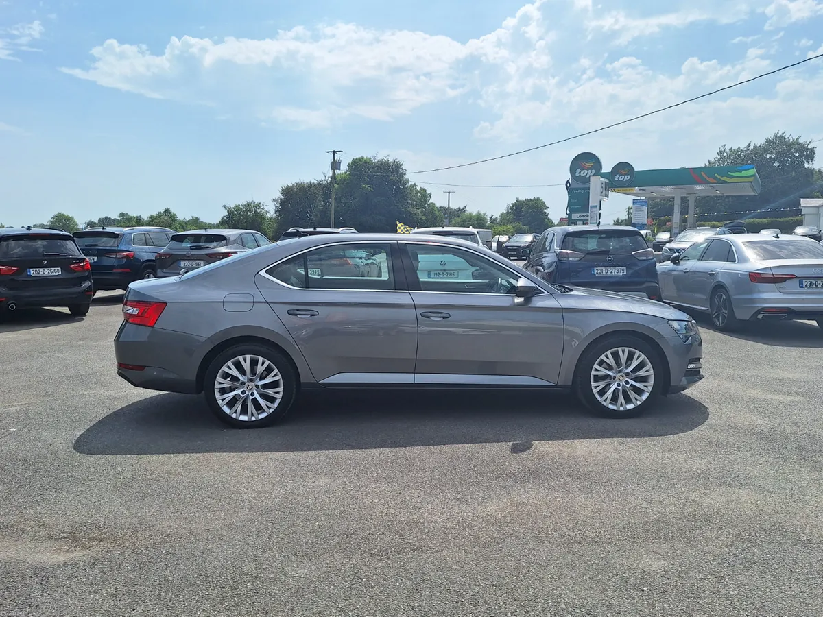 Skoda Superb Style 2.0 Tdi Auto *Top Spec/Leather/ - Image 2