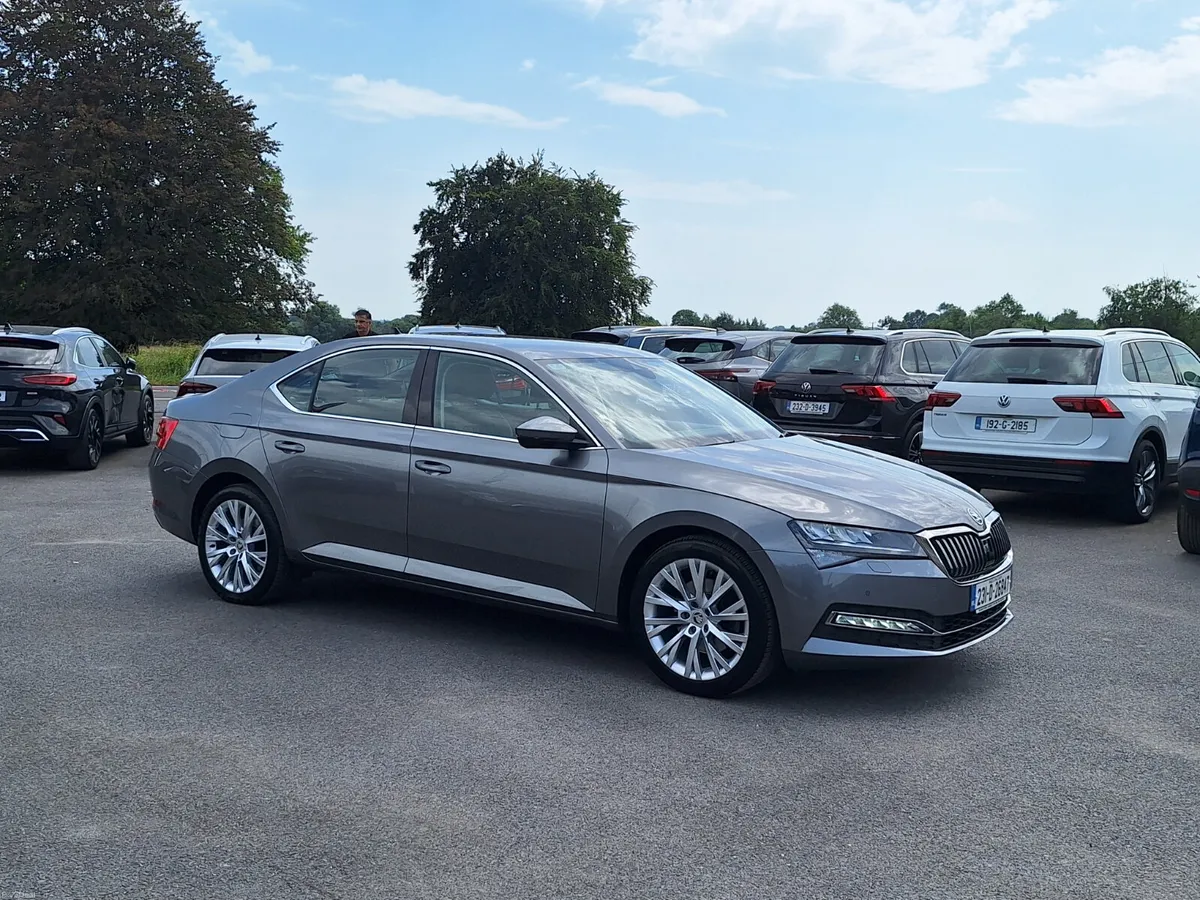 Skoda Superb Style 2.0 Tdi Auto *Top Spec/Leather/ - Image 1