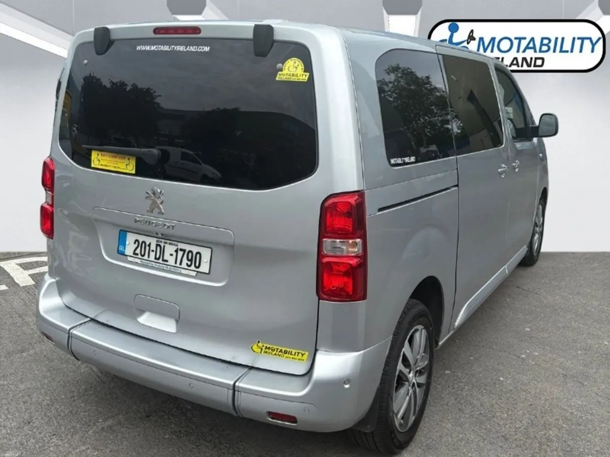 Peugeot Traveller Expert Wheelchair Accessible - Image 2