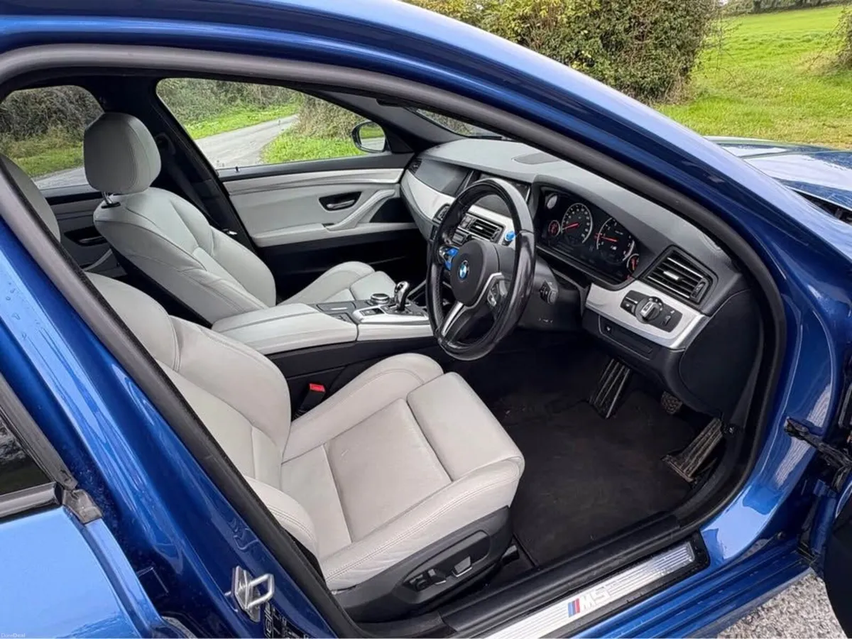 BMW F10 4.4 V8 M5 - Image 5