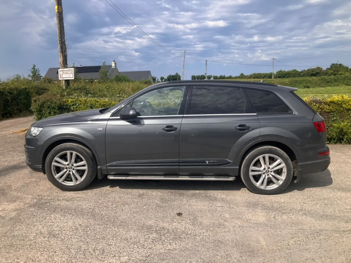 2016 Audi Q7 S-Line  **Online Auction** - Image 3