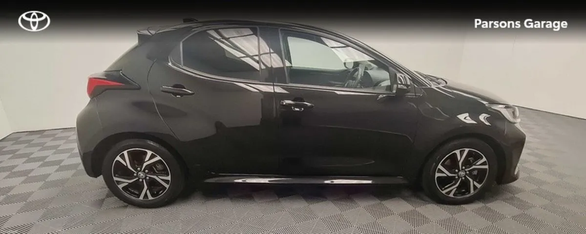 Toyota Yaris YARIS HYBRID 1.5 L-SPORT - Image 3