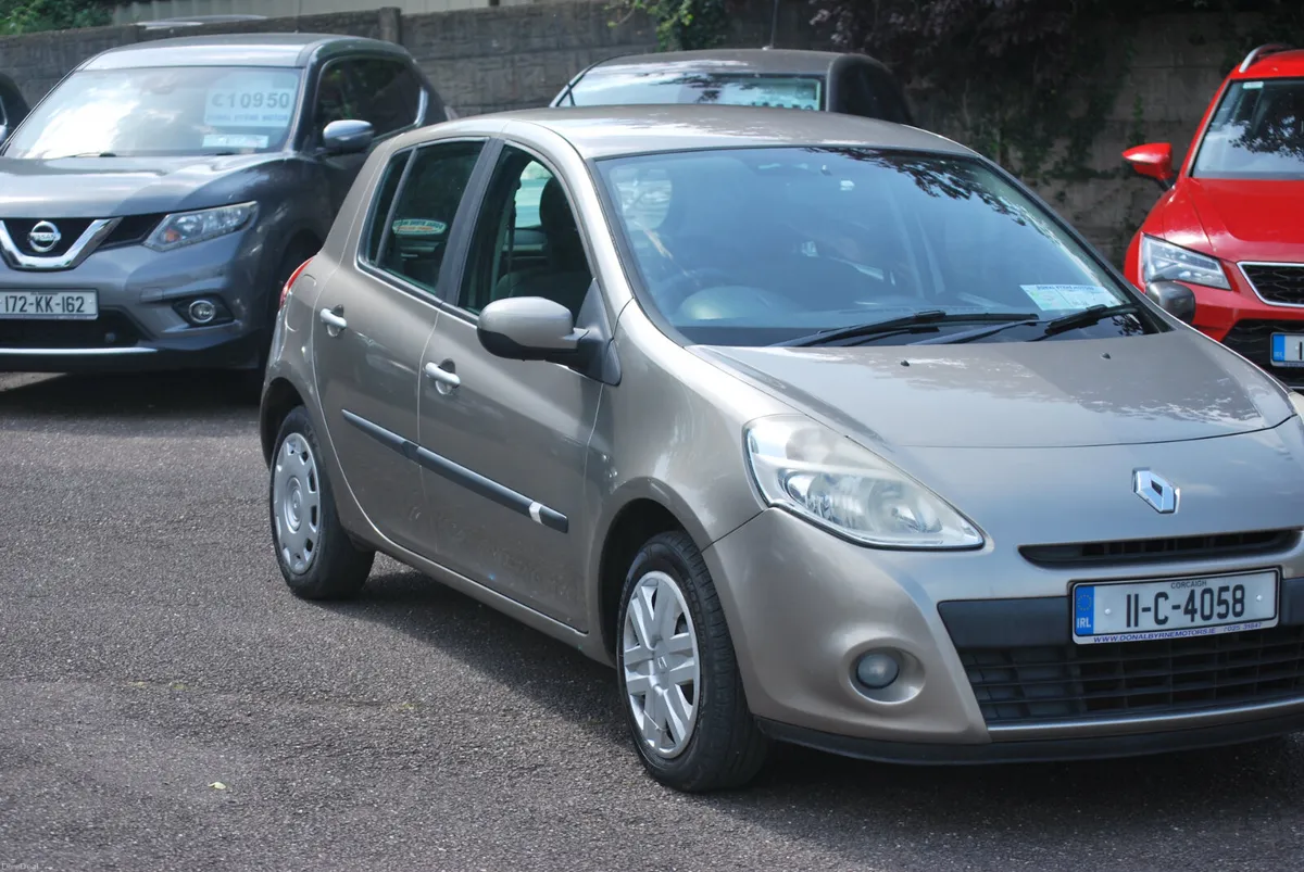 Renault Clio 2011  1.2  5 Door - Image 3