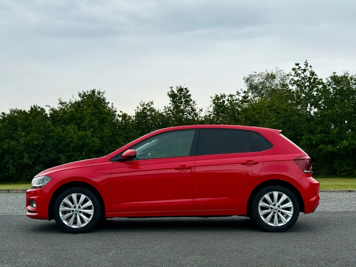 2018 VW POLO AUTOMATIC HIGHLINE LOW KM - Image 4